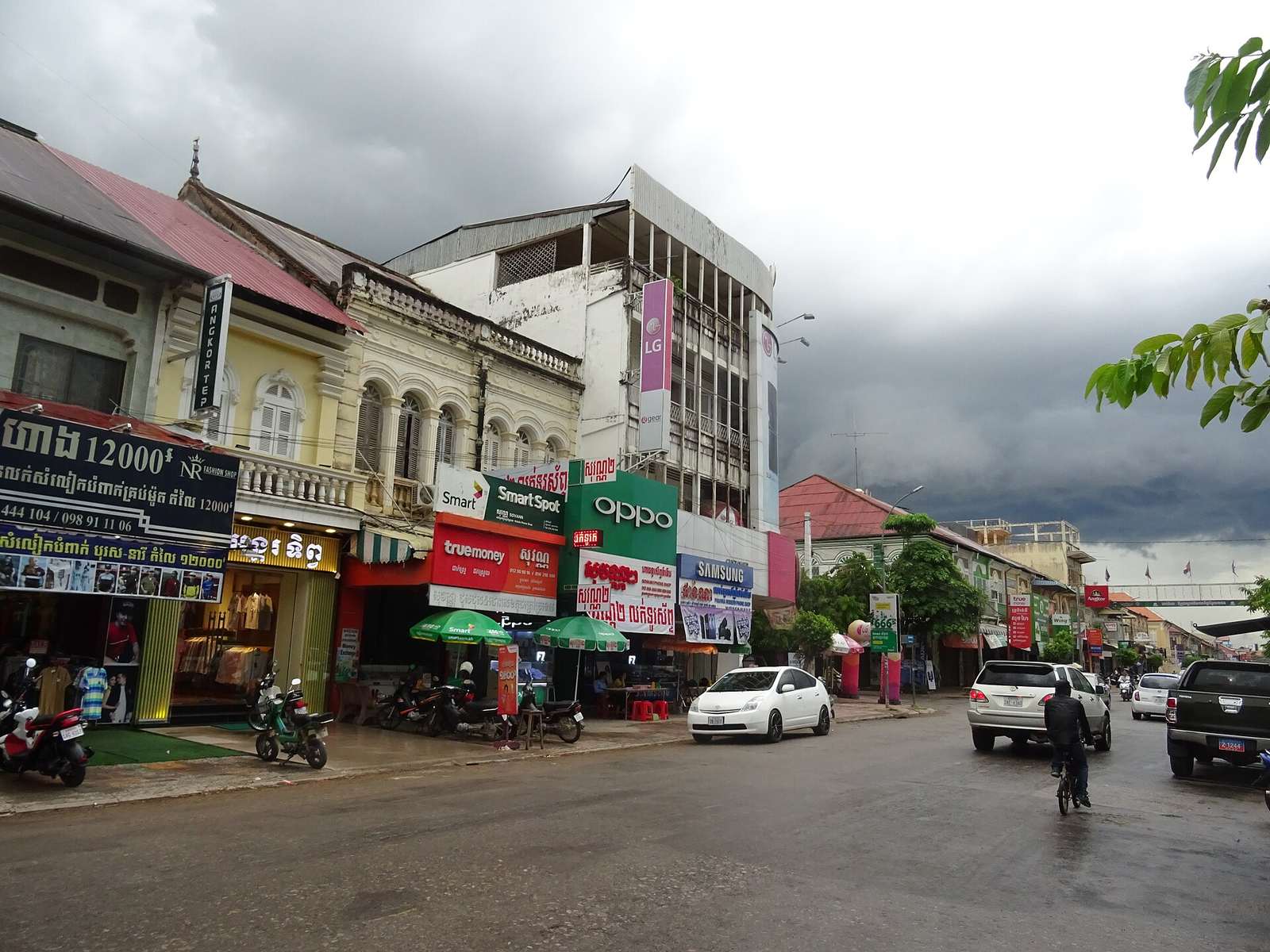 Cambodia In Depth small group journey